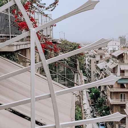 Bohemian Apartment In Central Атина Екстериор снимка