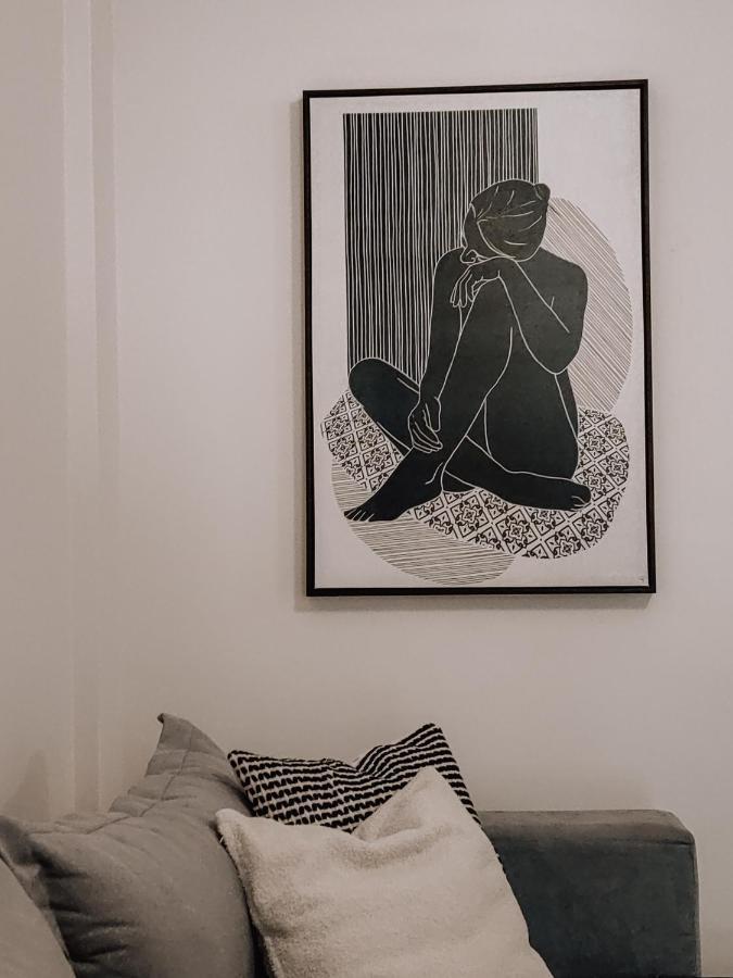 Bohemian Apartment In Central Атина Екстериор снимка